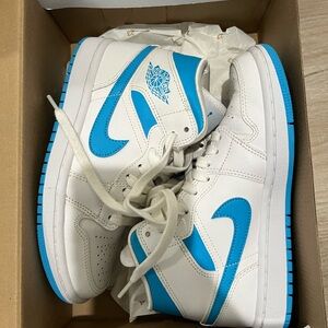 Jordan 1 retro UNC